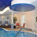 Zur Jurahohe 3*